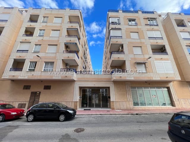 Garage te koop in Zona Pueblo, Guardamar del Segura - € 15.500 (Ref: 9891158)
