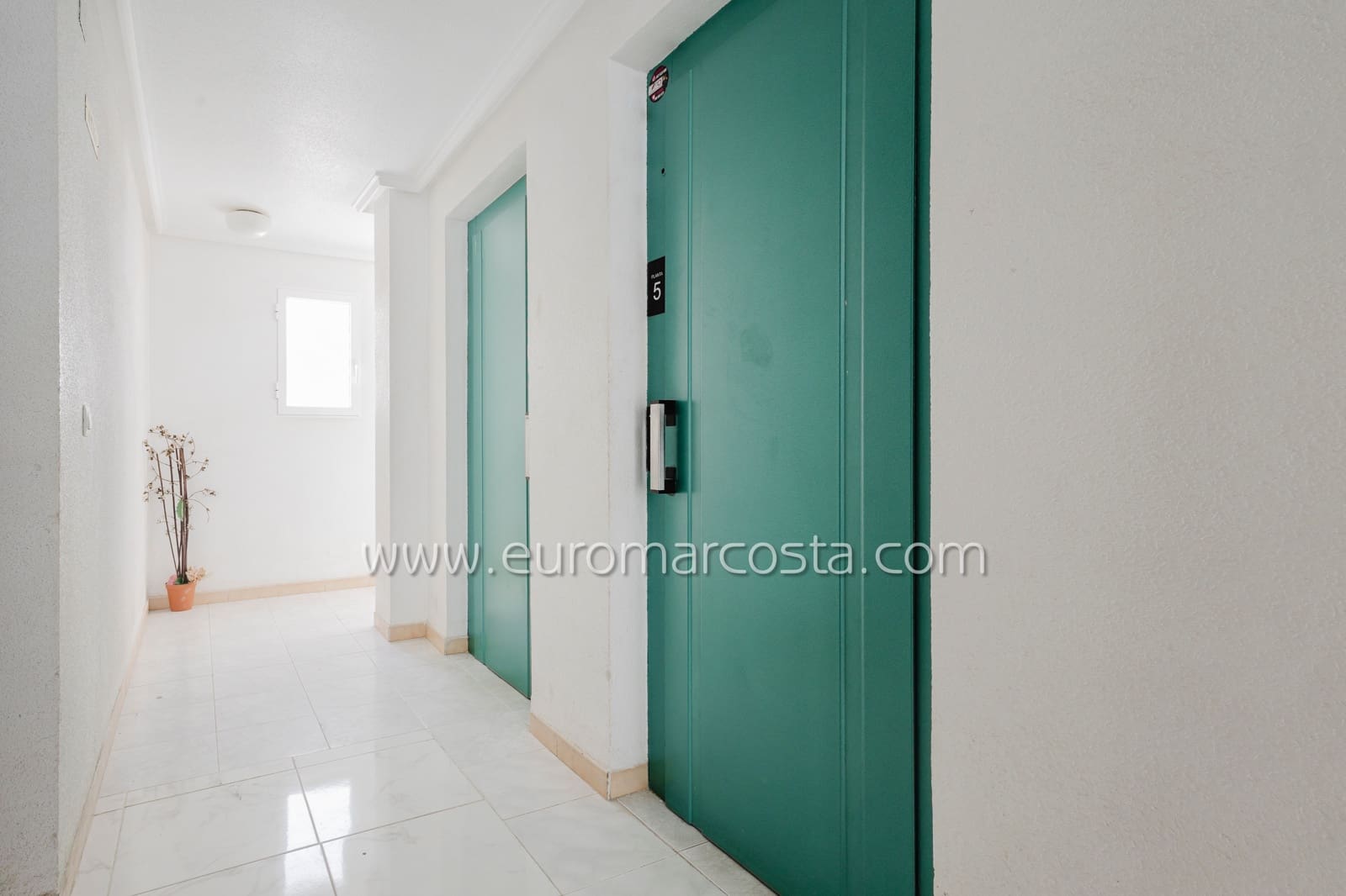 2 chambre Penthouse à vendre à Torrevieja avec piscine garage - 159 990 € (Ref: 9893211)