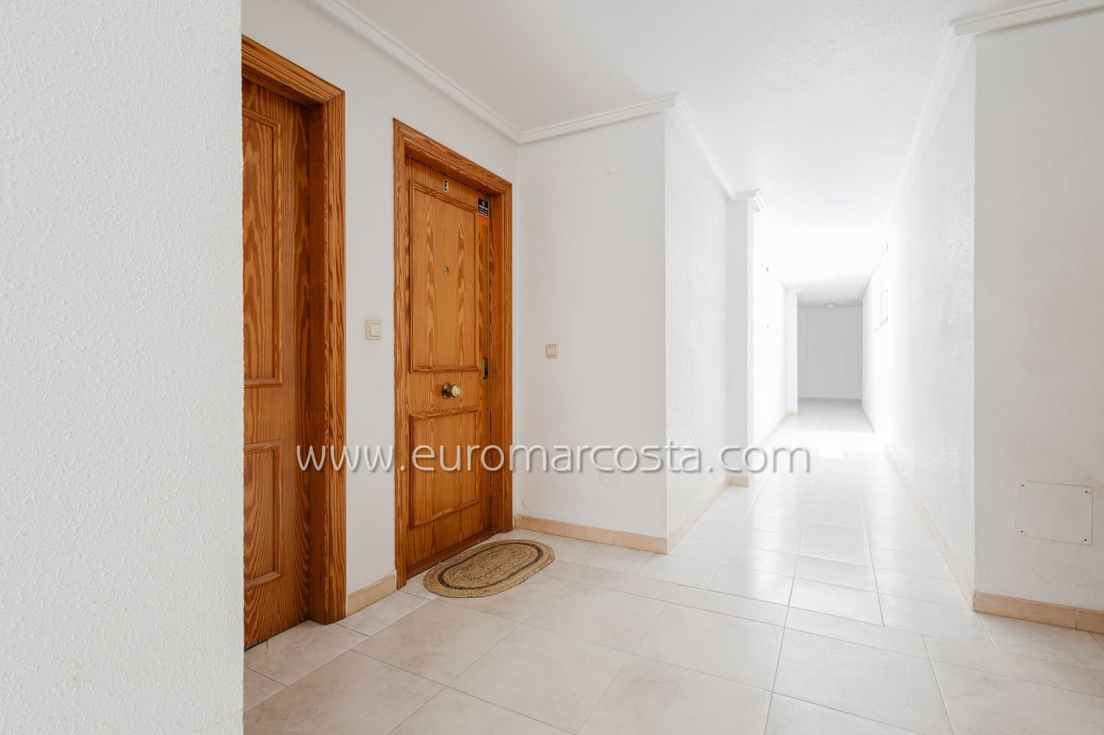 2 chambre Penthouse à vendre à Torrevieja avec piscine garage - 159 990 € (Ref: 9893211)