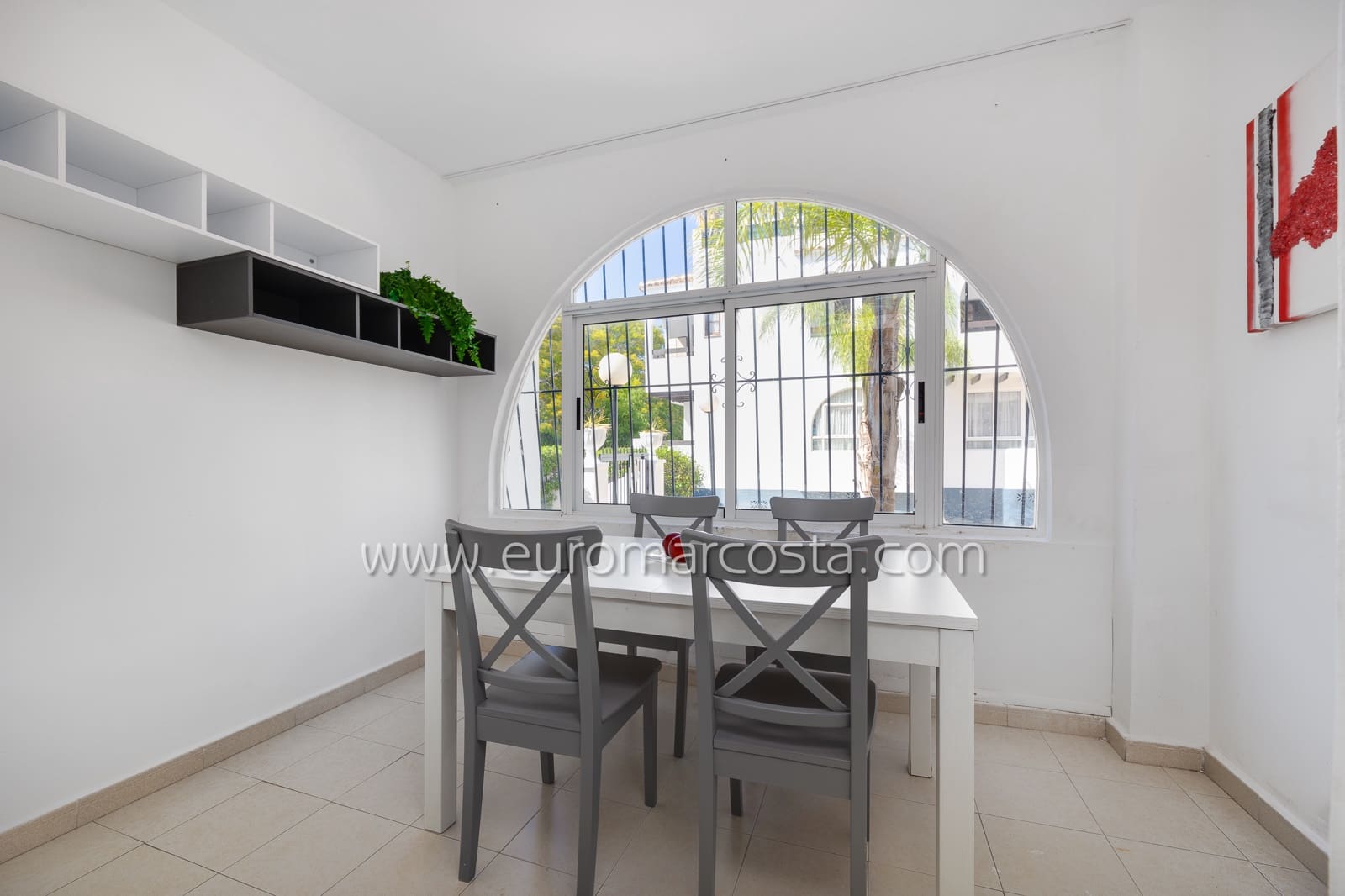 2 chambre Bungalow à vendre à Torrevieja avec piscine - 139 500 € (Ref: 9893212)
