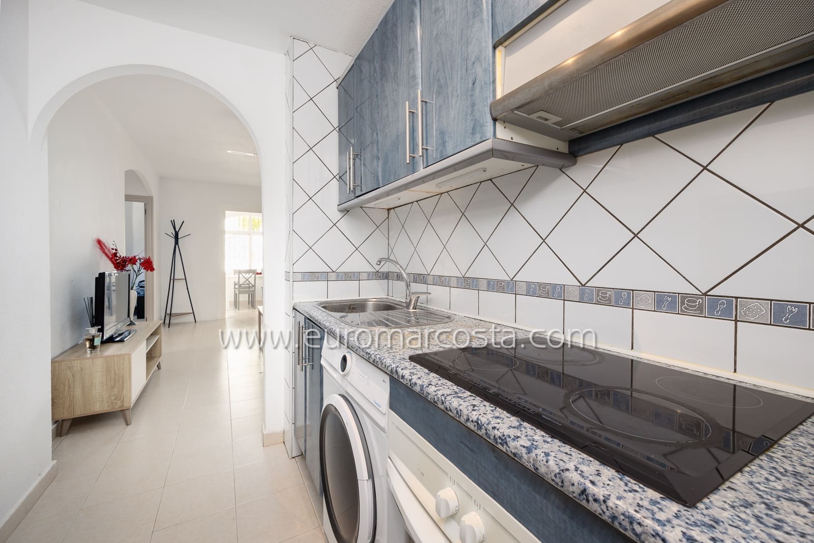 2 chambre Bungalow à vendre à Torrevieja avec piscine - 139 500 € (Ref: 9893212)
