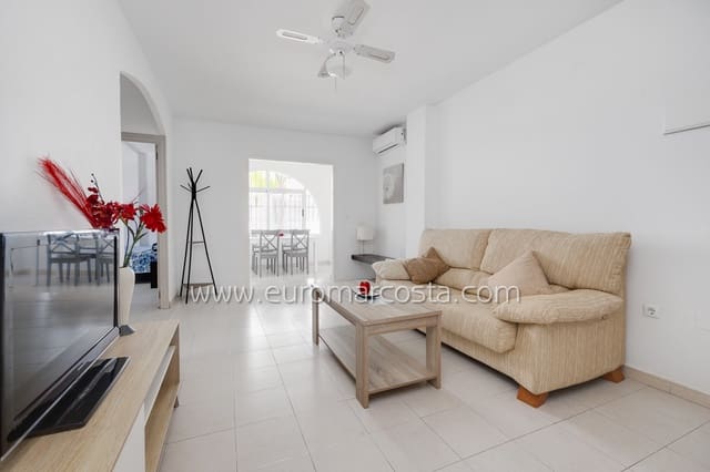 2 chambre Bungalow à vendre à Torrevieja avec piscine - 139 500 € (Ref: 9893212)