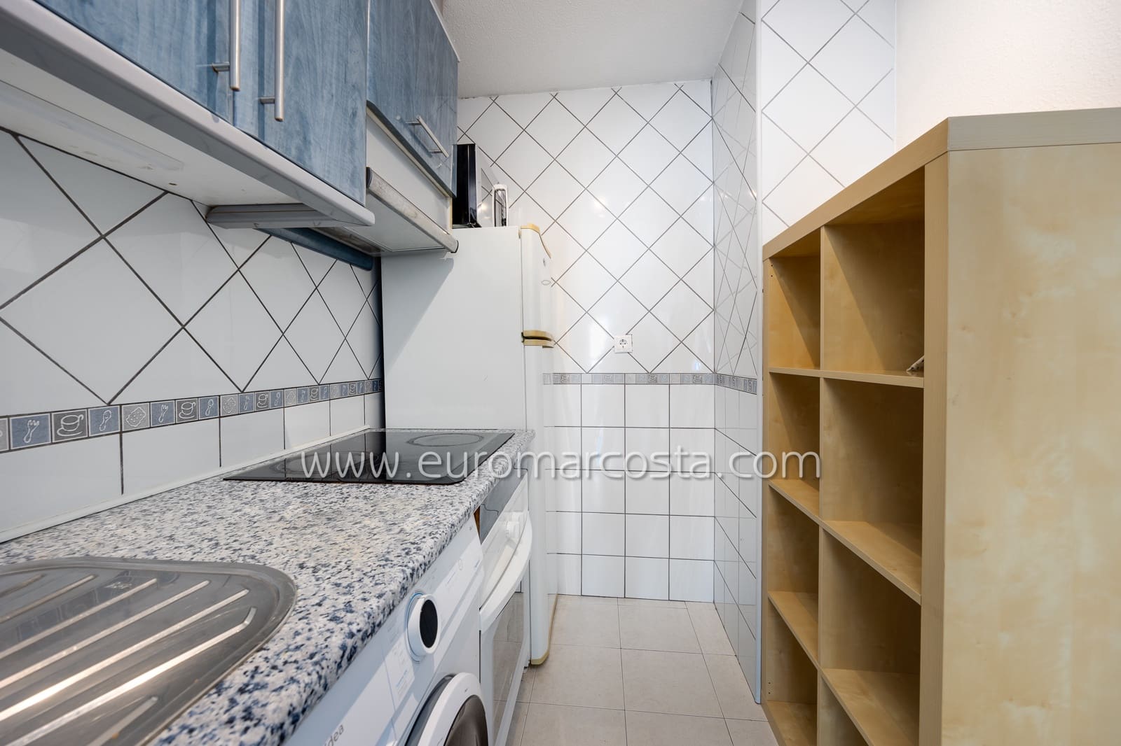 2 chambre Bungalow à vendre à Torrevieja avec piscine - 139 500 € (Ref: 9893212)