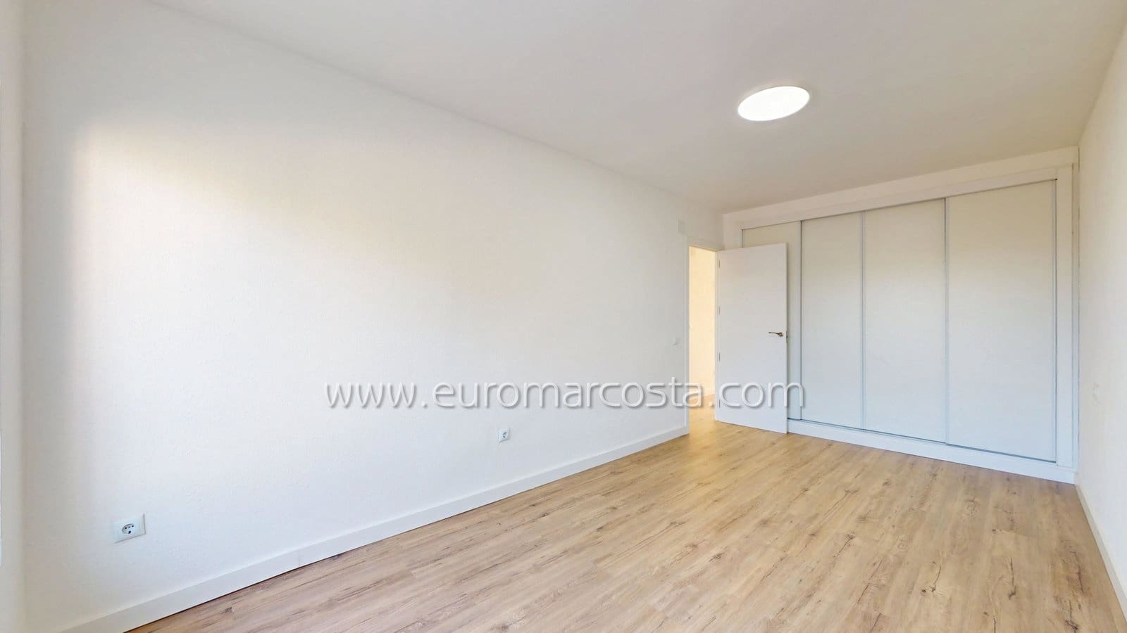 Bungalow de 2 habitaciones en Orihuela Costa en venta - 199.000 € (Ref: 9893214)