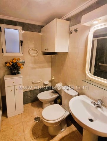 Apartamento de 1 habitación en Torrevieja en venta con piscina - 108.000 € (Ref: 9938995)