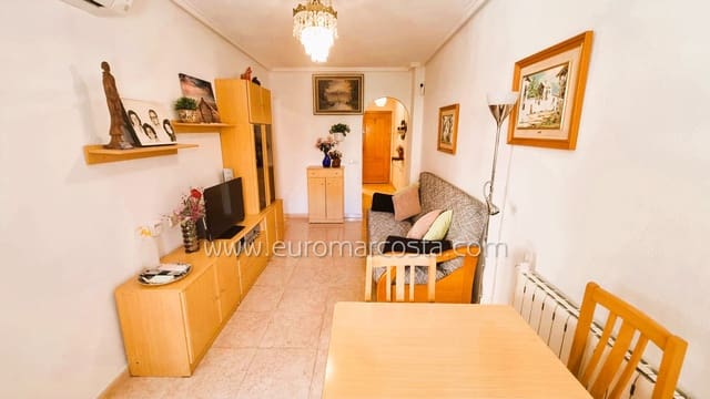 Apartamento de 1 habitación en Torrevieja en venta con piscina - 108.000 € (Ref: 9938995)