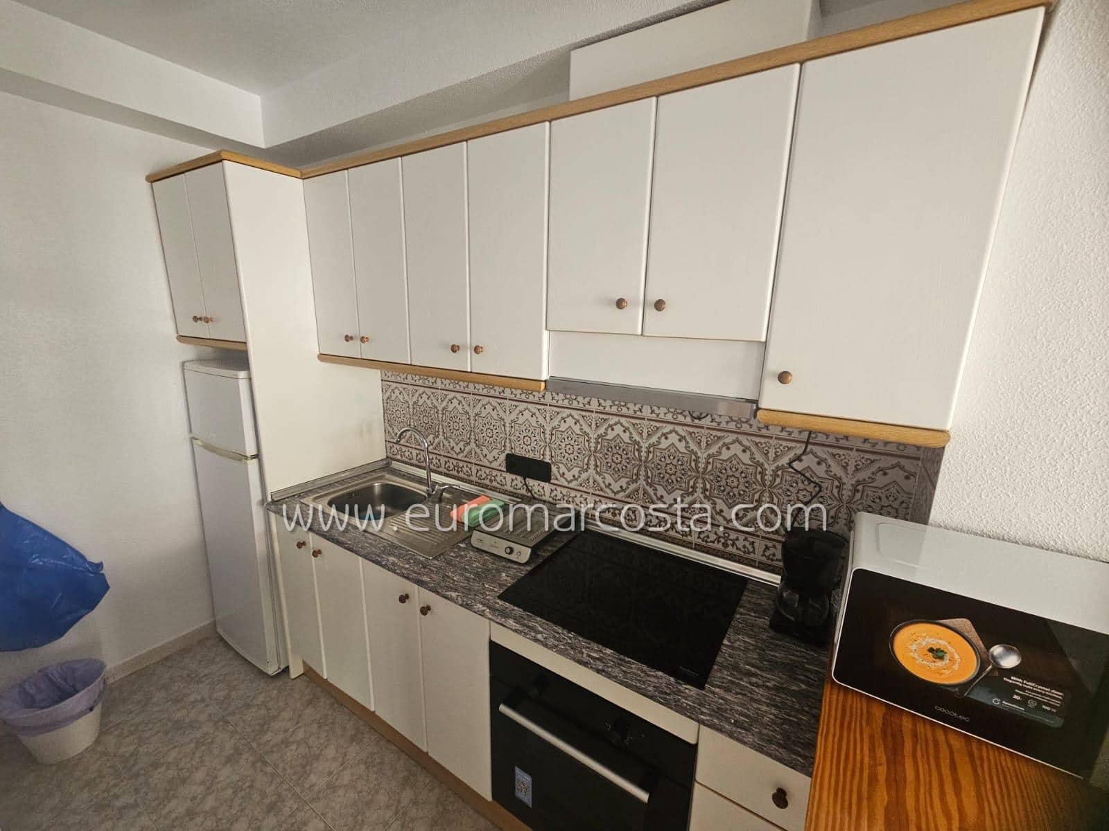 2 slaapkamer Bungalow te koop in Orihuela Costa met zwembad garage - € 185.000 (Ref: 9964299)
