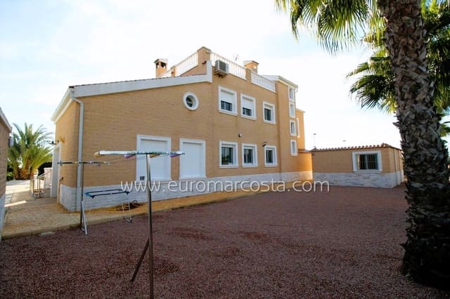 6 quarto Quinta/Casa Rural para venda em Las Bayas, Elche / Elx com piscina garagem - 1 350 000 € (Ref: 9968909)
