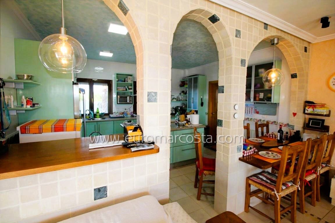 6 sypialnia Finka/Dom wiejski na sprzedaż w Las Bayas z basenem garażem - 1 350 000 € (Ref: 9968909)