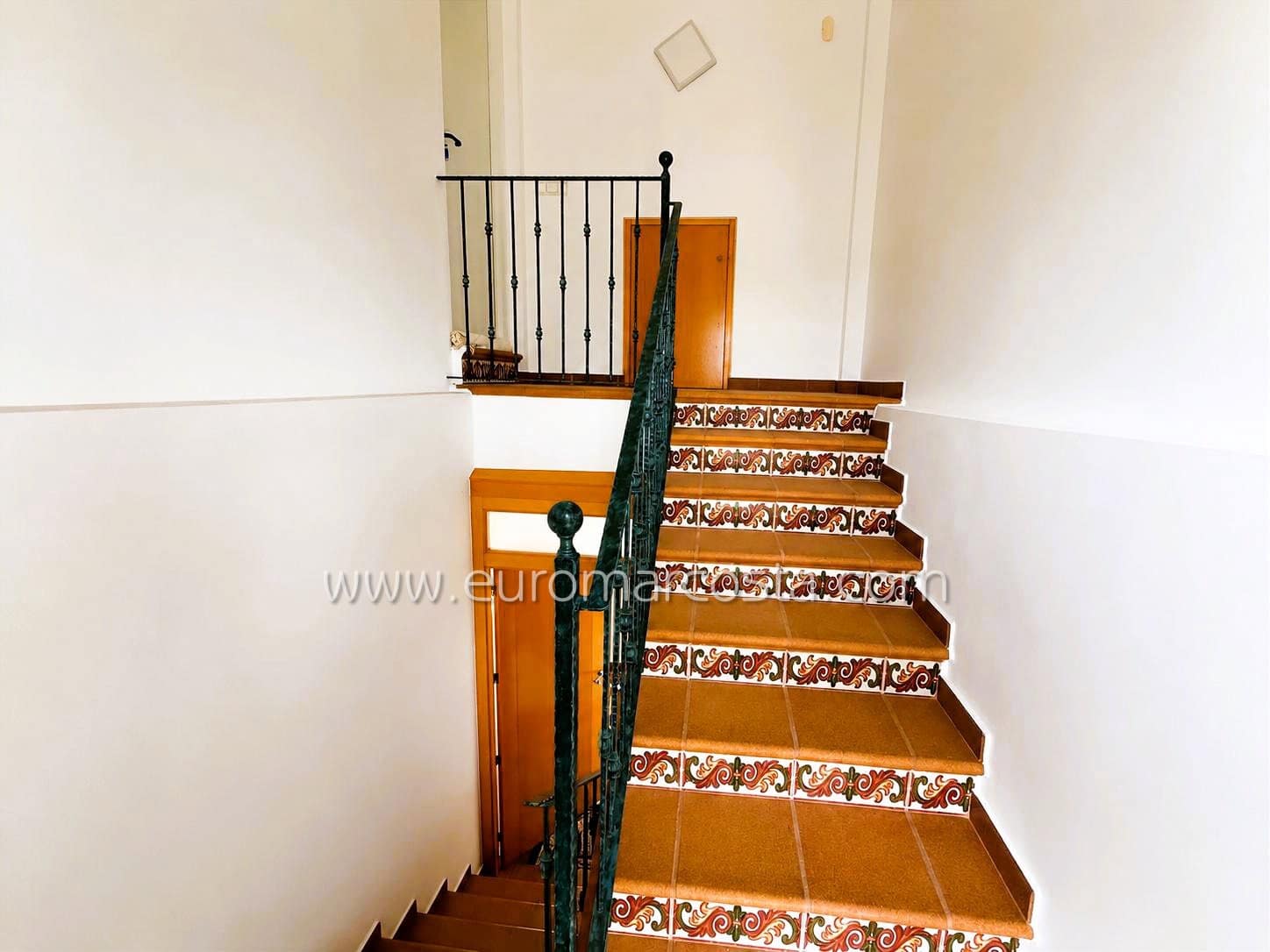 6 sypialnia Finka/Dom wiejski na sprzedaż w Las Bayas z basenem garażem - 1 350 000 € (Ref: 9968909)
