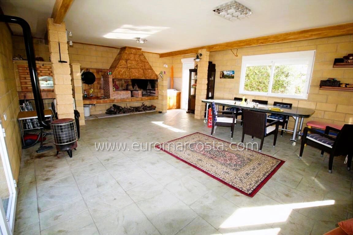 6 sypialnia Finka/Dom wiejski na sprzedaż w Las Bayas z basenem garażem - 1 350 000 € (Ref: 9968909)