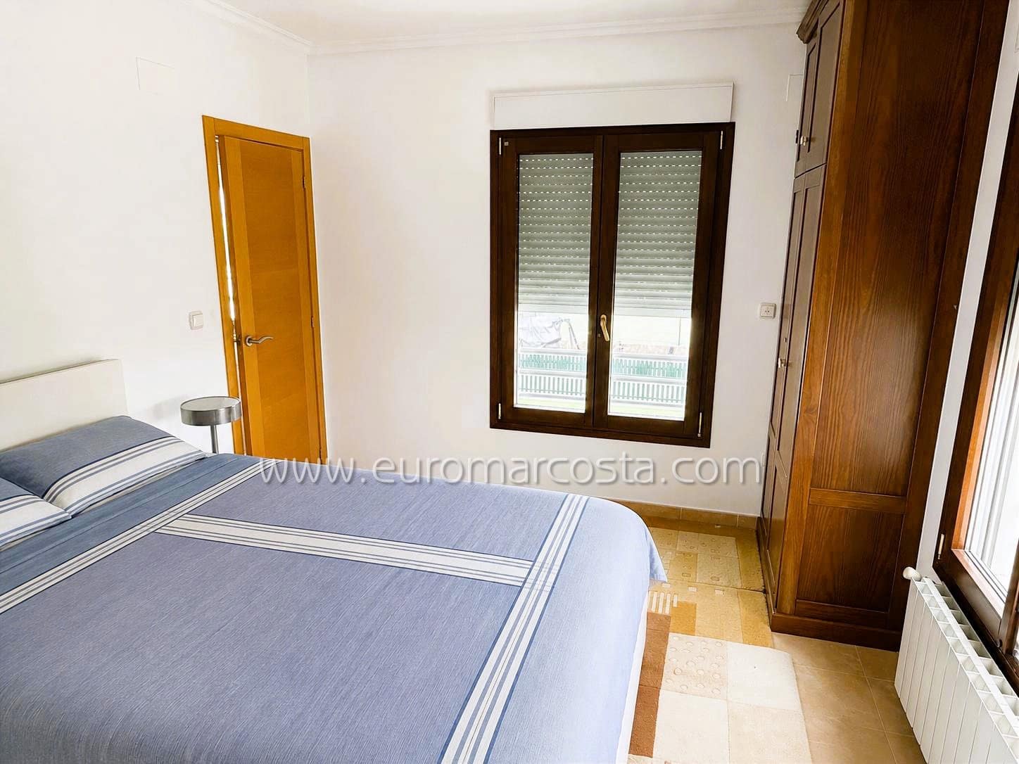 6 sypialnia Finka/Dom wiejski na sprzedaż w Las Bayas z basenem garażem - 1 350 000 € (Ref: 9968909)