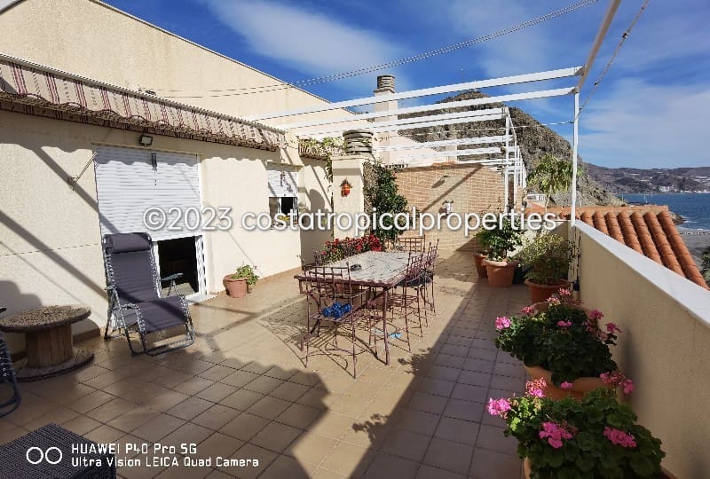 4 bedroom Beach Apartment for sale in La Mamola, Polopos with garage