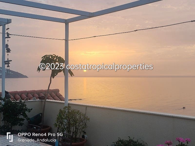 4 bedroom Beach Apartment for sale in La Mamola, Polopos with garage