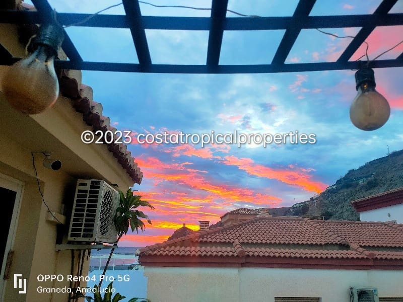 4 bedroom Beach Apartment for sale in La Mamola, Polopos with garage