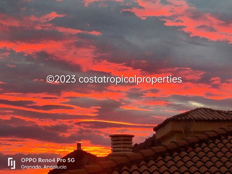 4 bedroom Beach Apartment for sale in La Mamola, Polopos with garage