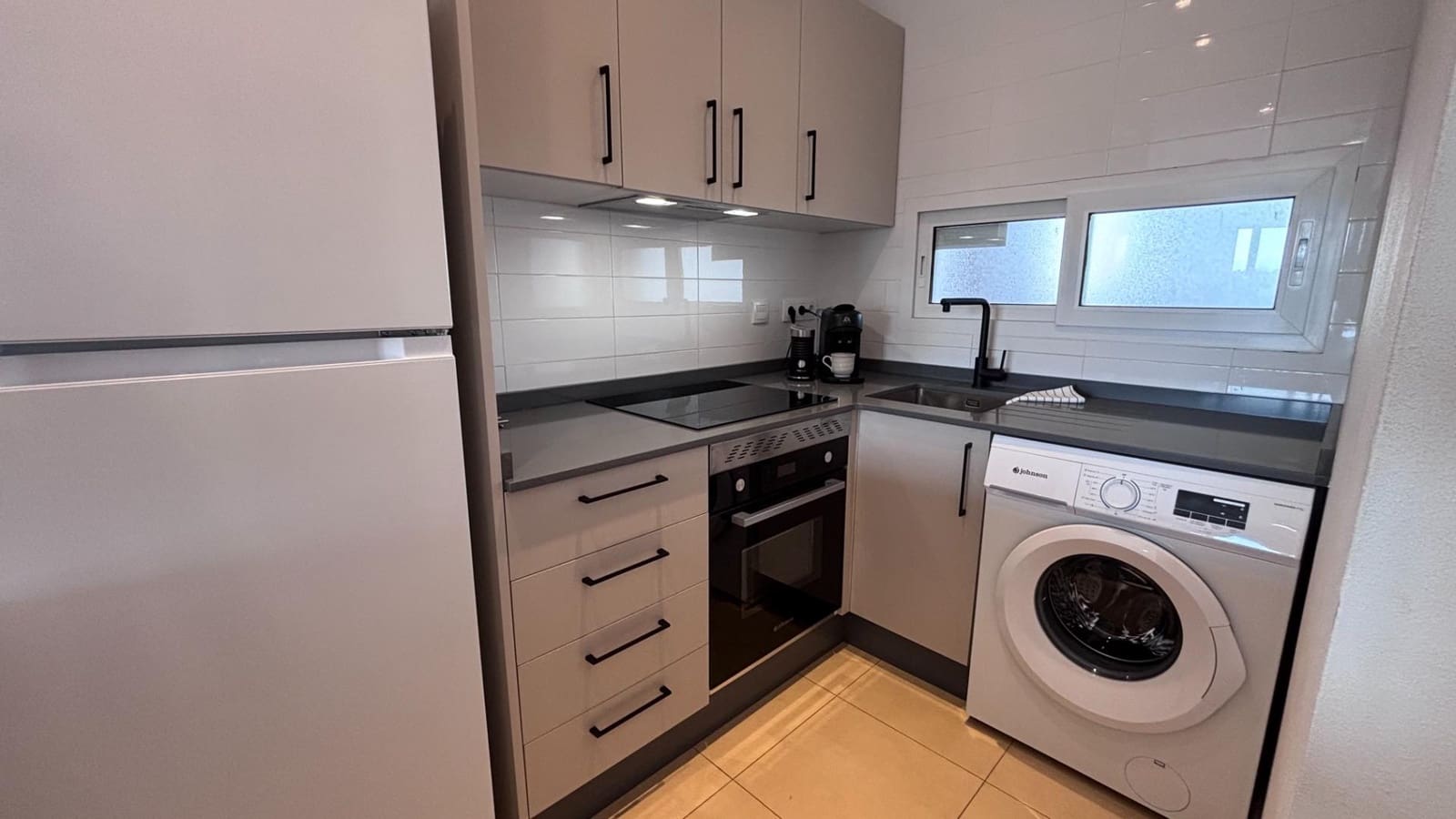 2 sovrum Lägenhet till salu i Condado de Alhama med pool - 135 000 € (Ref: 10142615)