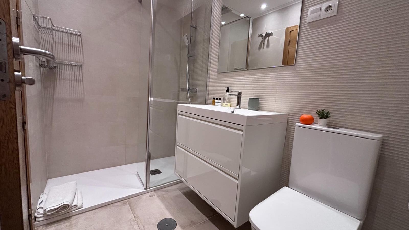 2 sovrum Lägenhet till salu i Condado de Alhama med pool - 135 000 € (Ref: 10142615)