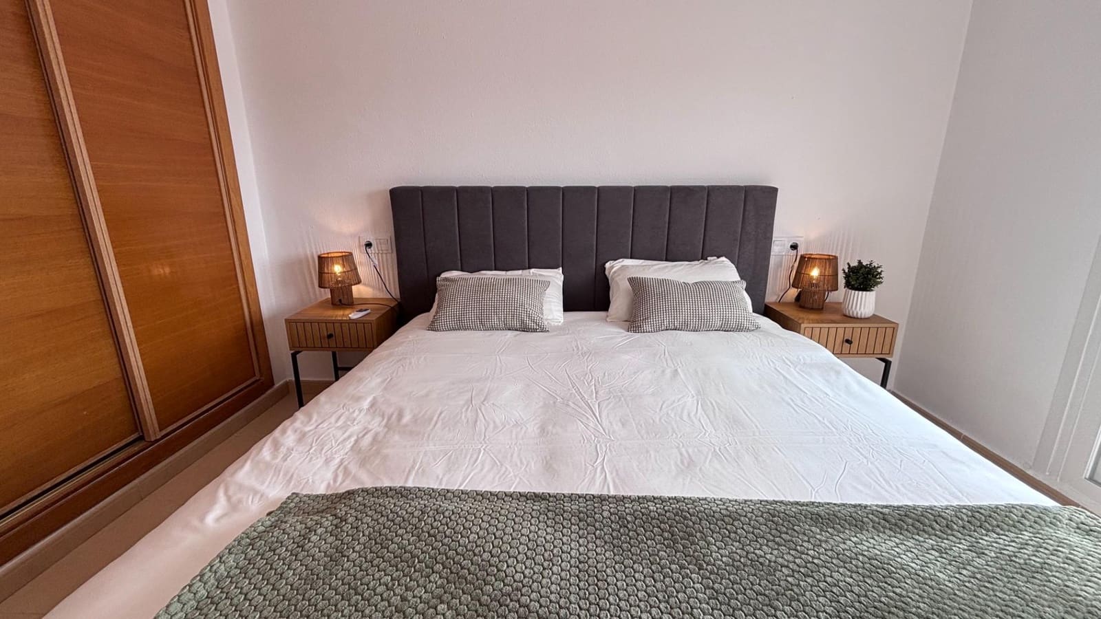 2 sovrum Lägenhet till salu i Condado de Alhama med pool - 135 000 € (Ref: 10142615)