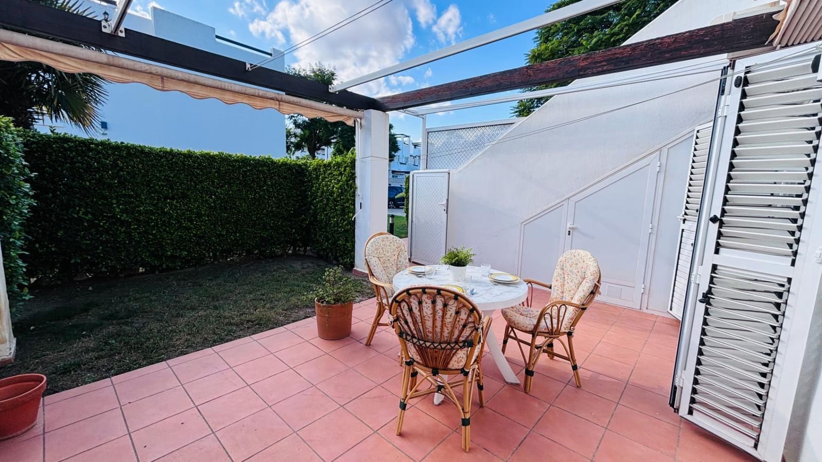 3 soveværelse Lejlighed til salg i Condado de Alhama med swimmingpool - € 142.000 (Ref: 10155271)
