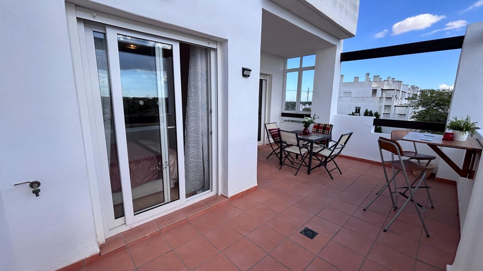 2 slaapkamer Appartement te koop in Condado de Alhama met zwembad - € 119.900 (Ref: 10165028)