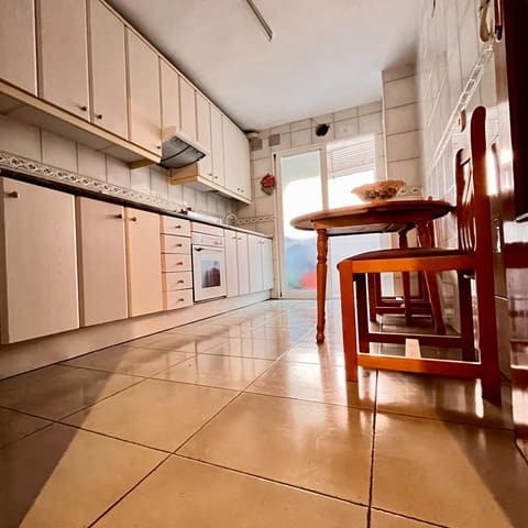 Appartement de 3 chambres à louer à Infante Juan Manuel, Murcie ville avec garage - 900 € (Ref: 8254157)