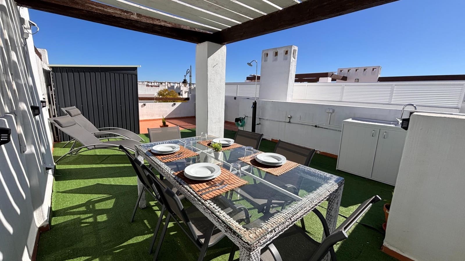 2 soveværelse Lejlighed til salg i Condado de Alhama med swimmingpool - € 119.900 (Ref: 9215341)
