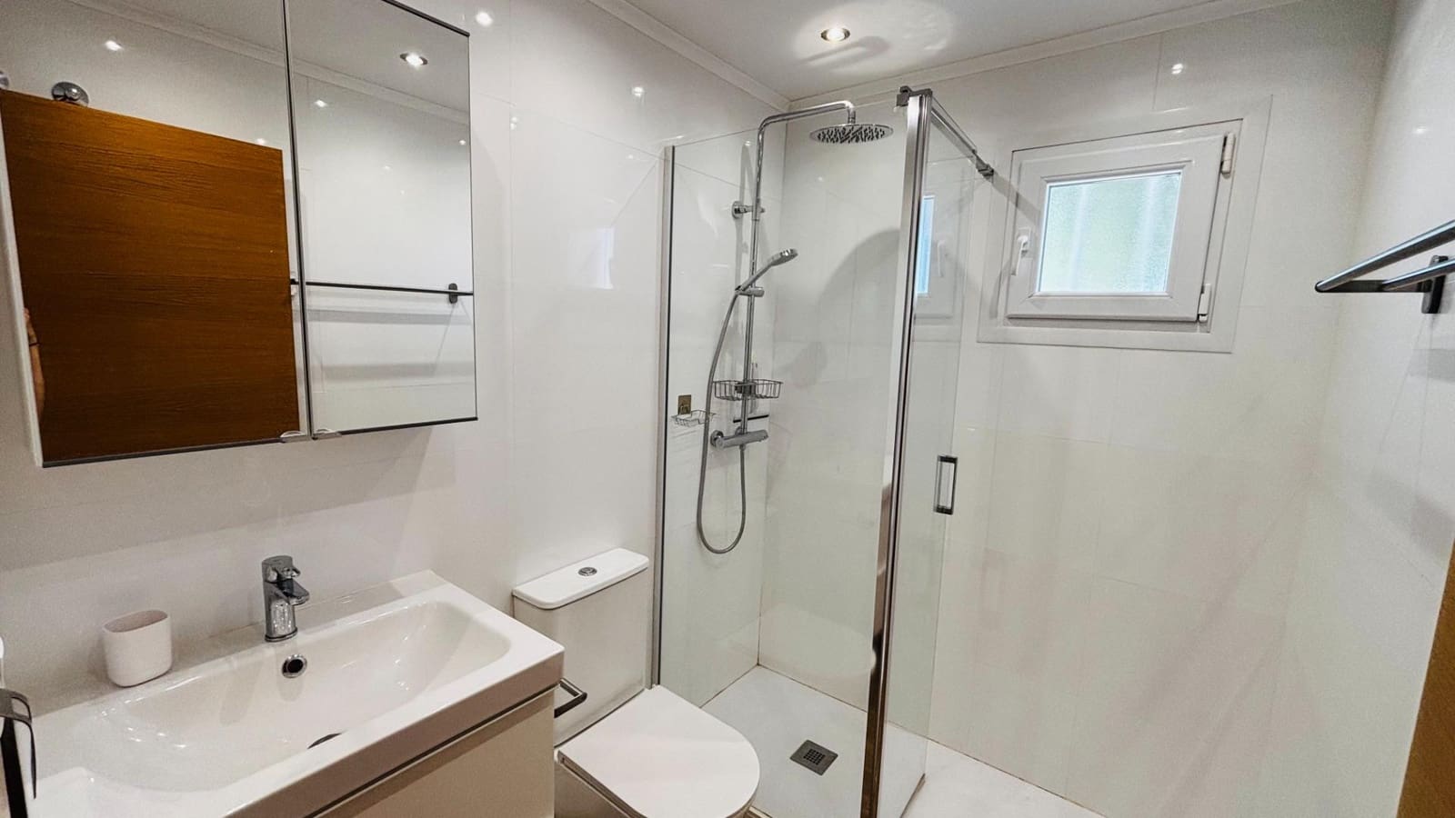 3 bedroom Apartment for sale in Alhama de Murcia with pool - € 135,000 (Ref: 9255209)