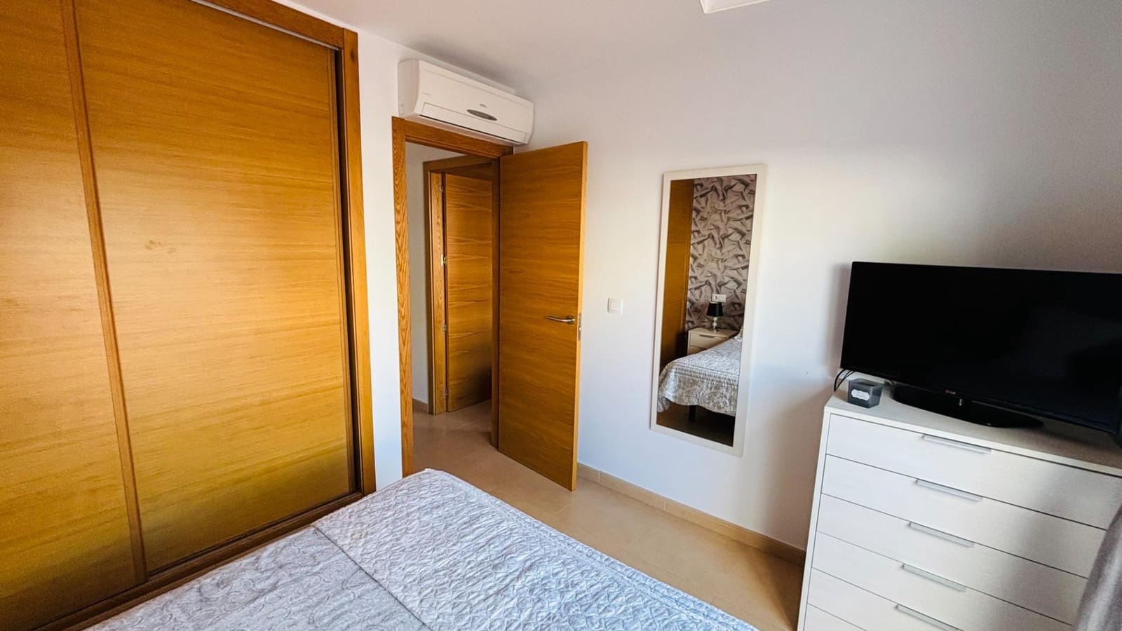 2 soveværelse Lejlighed til salg i Alhama de Murcia med swimmingpool - € 115.000 (Ref: 9410907)