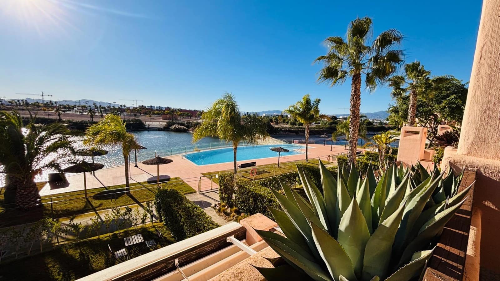 2 sypialnia Apartament na sprzedaż w Condado de Alhama z basenem - 115 000 € (Ref: 9422356)