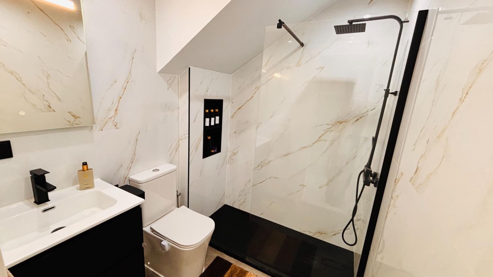 2 bedroom Apartment for sale in Alhama de Murcia with pool - € 120,000 (Ref: 9494537)