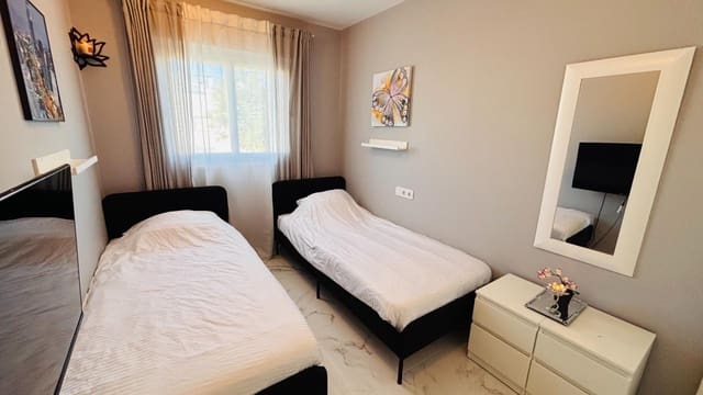 2 bedroom Apartment for sale in Alhama de Murcia with pool - € 120,000 (Ref: 9494537)