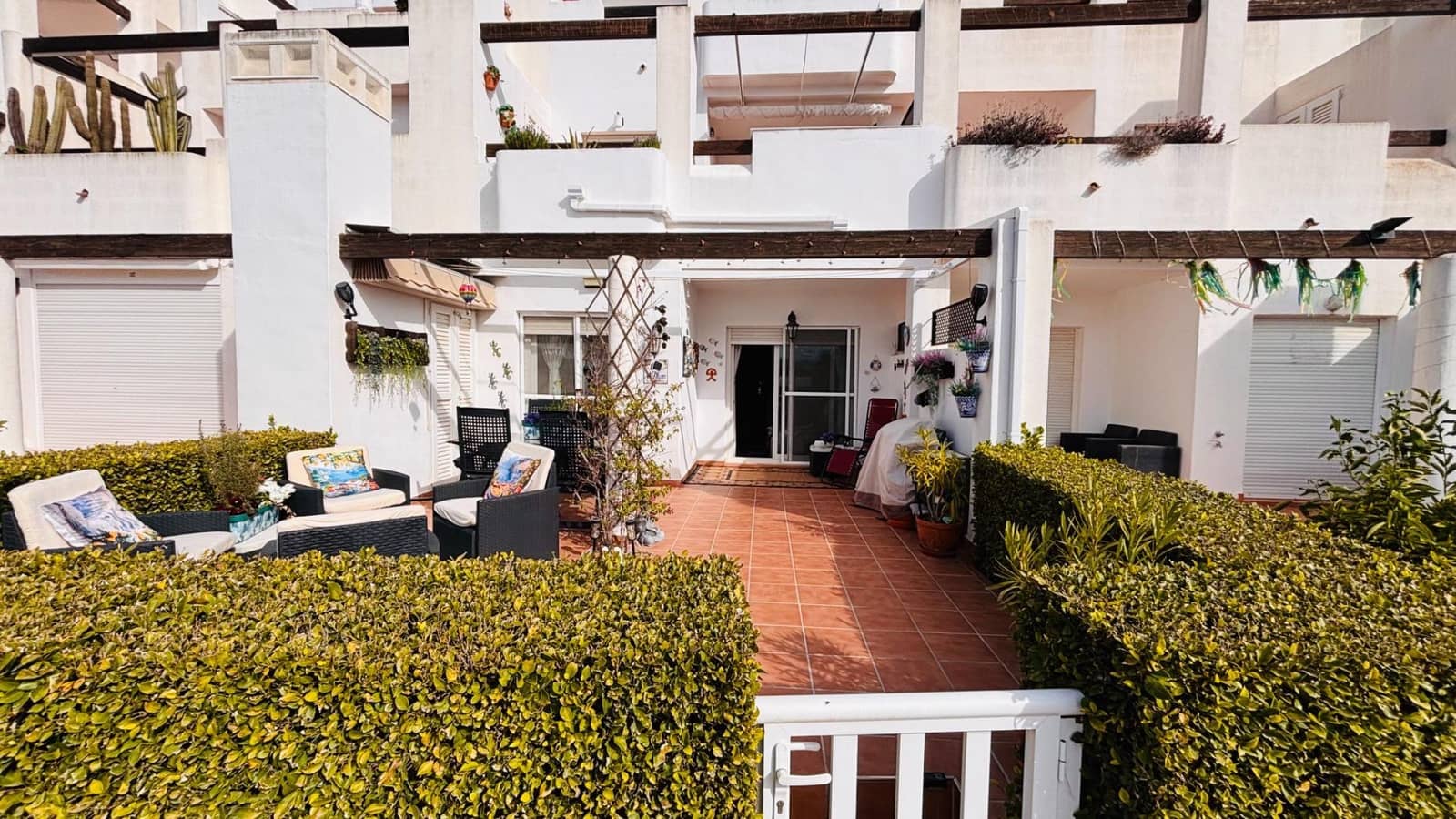 2 Zimmer Apartment zu verkaufen in Condado de Alhama mit Pool - 125.000 € (Ref: 9561713)