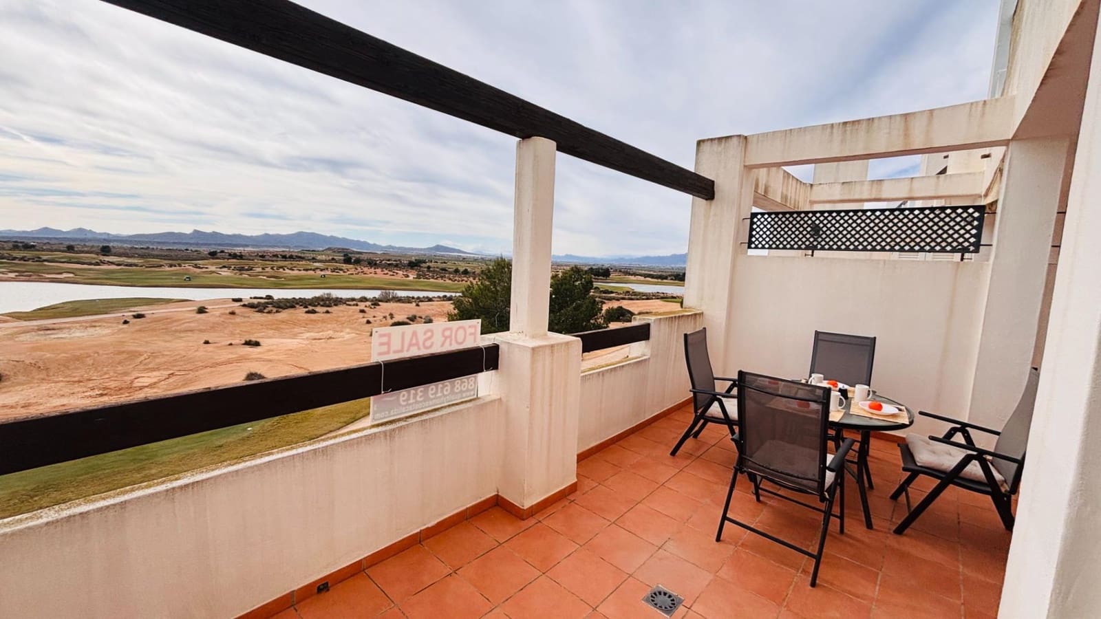 2 makuuhuone Huoneisto myytävänä paikassa Condado de Alhama mukana uima-altaan - 115 000 € (Ref: 9586373)