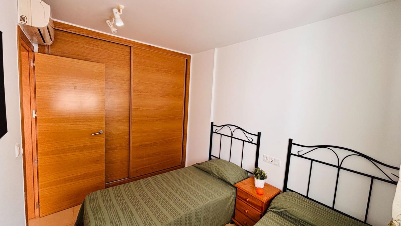 3 makuuhuone Huoneisto myytävänä paikassa Alhama de Murcia mukana uima-altaan - 115 000 € (Ref: 9591189)