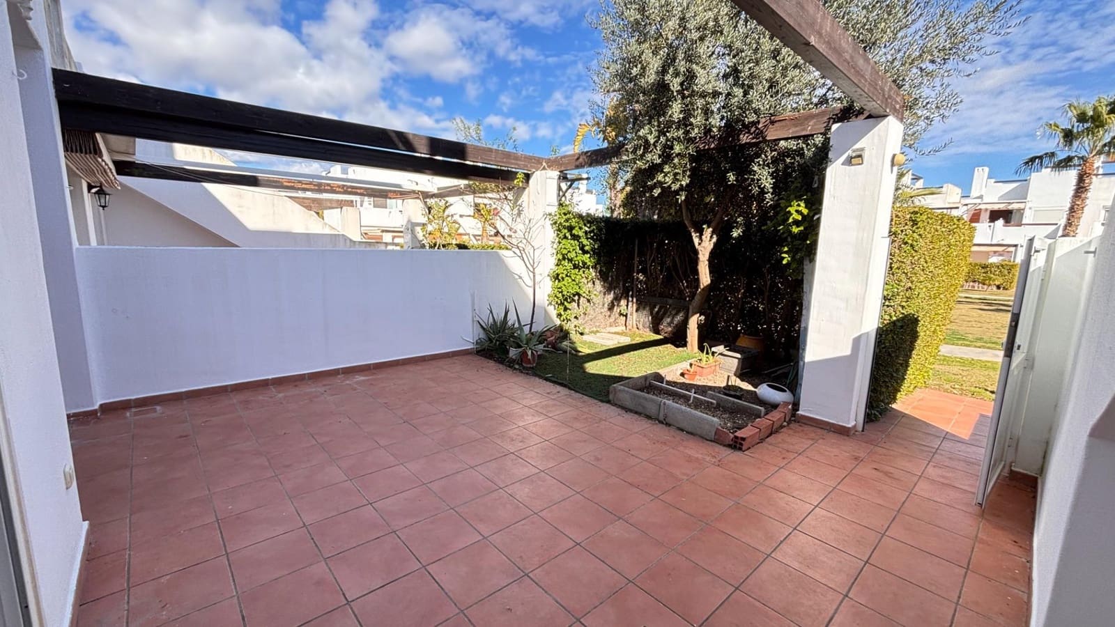 3 makuuhuone Huoneisto myytävänä paikassa Alhama de Murcia mukana uima-altaan - 115 000 € (Ref: 9591189)