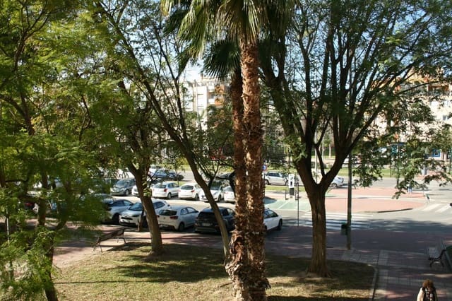 2 soverom Leilighet til leie i Juan de Borbón, Murcia by med garasje - € 850 (Ref: 9611471)