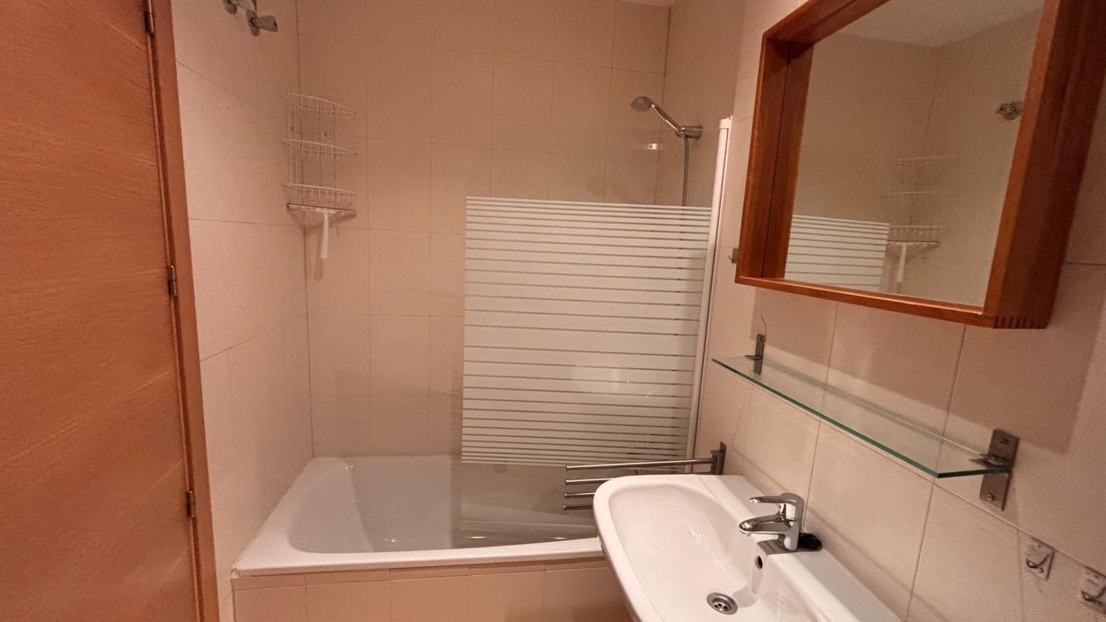 2 soverom Leilighet til salgs i Condado de Alhama med svømmebasseng - € 115 000 (Ref: 9644943)