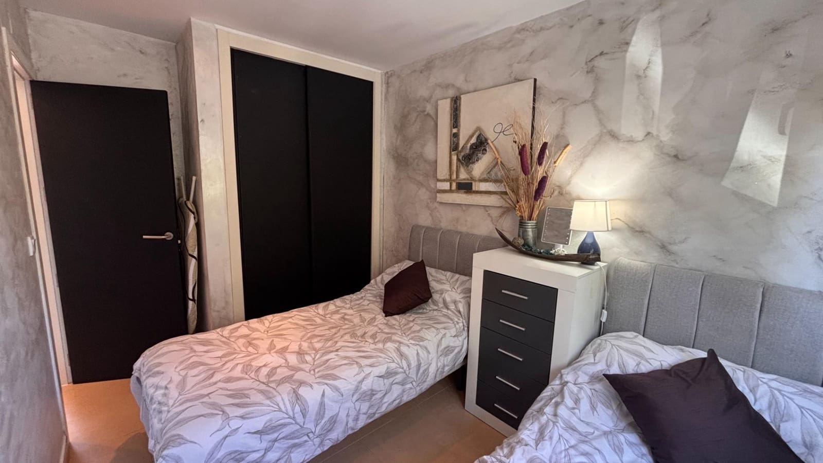 2 soverom Leilighet til salgs i Condado de Alhama med svømmebasseng - € 120 000 (Ref: 9644944)