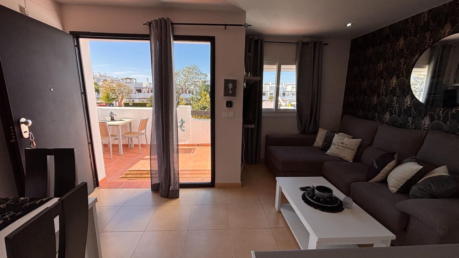 2 soverom Leilighet til salgs i Condado de Alhama med svømmebasseng - € 120 000 (Ref: 9644944)