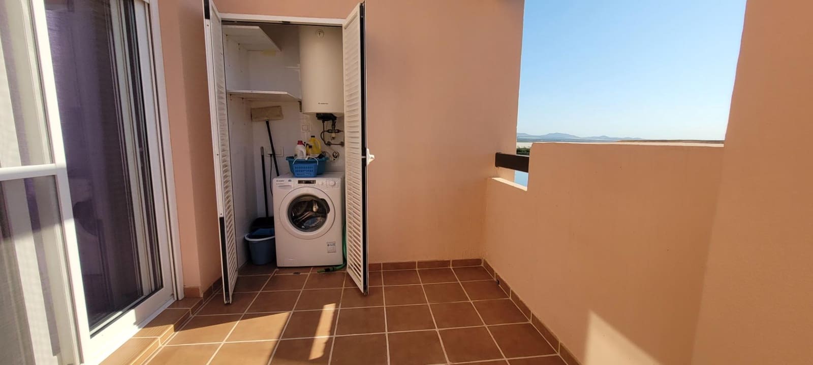 2 soverom Leilighet til salgs i Condado de Alhama med svømmebasseng - € 115 000 (Ref: 9659352)