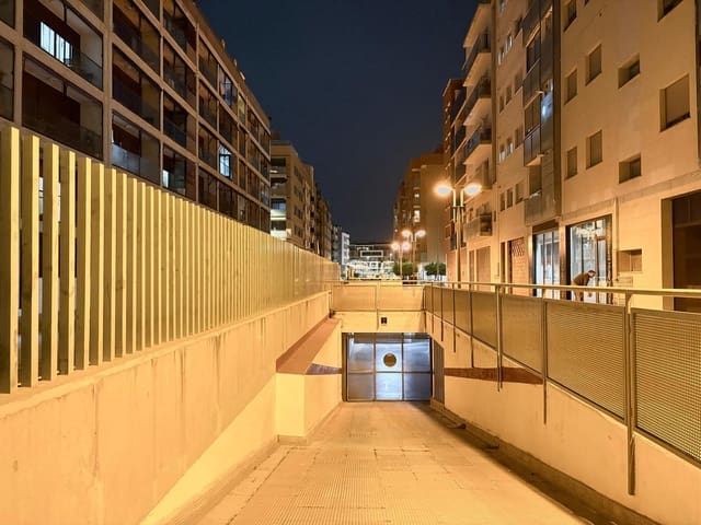 Garage à vendre à Juan Carlos I, Murcie ville - 18 000 € (Ref: 9679795)