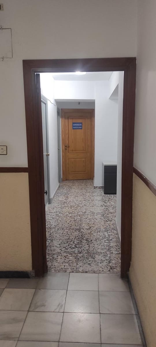 Office for sale in Alcantarilla - € 75,000 (Ref: 9679796)