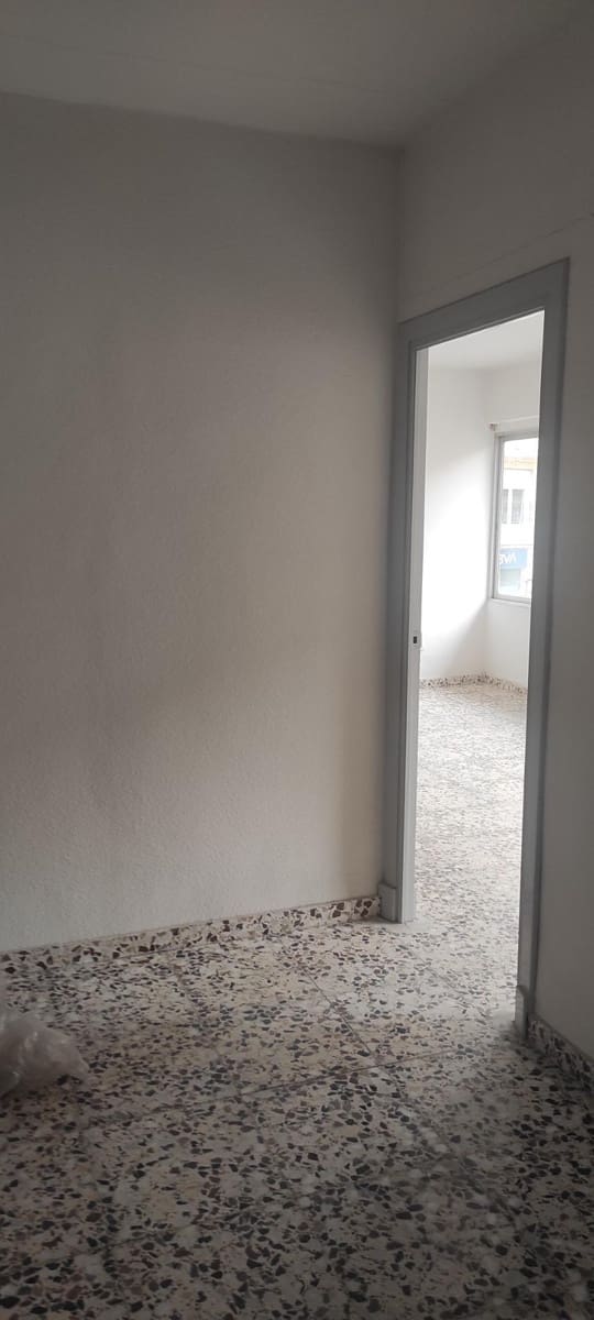 Office for sale in Alcantarilla - € 75,000 (Ref: 9679796)