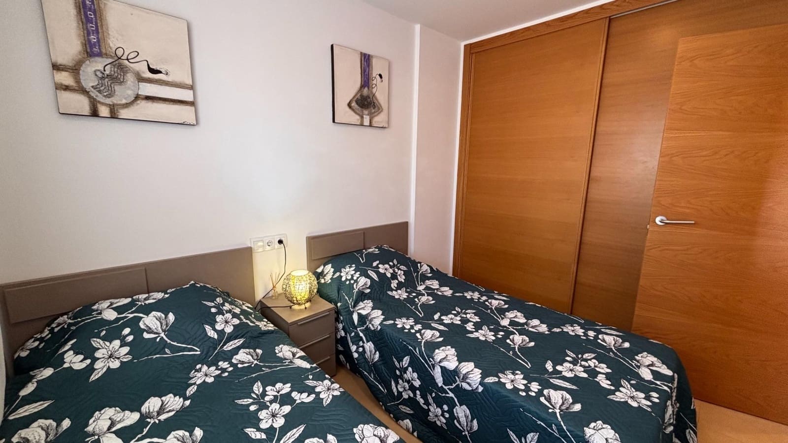 Apartamento de 3 habitaciones en Condado de Alhama en venta con piscina - 125.000 € (Ref: 9747795)