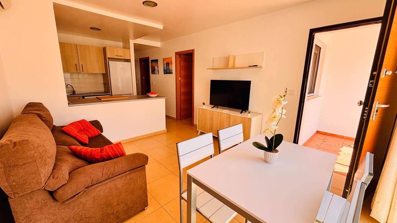 2 bedroom Apartment for sale in Condado de Alhama with pool - € 119,900 (Ref: 9822844)