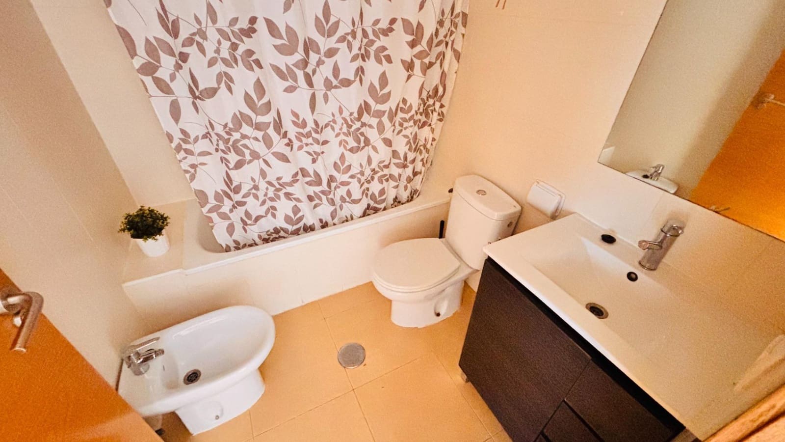 2 bedroom Apartment for sale in Condado de Alhama with pool - € 119,900 (Ref: 9822844)