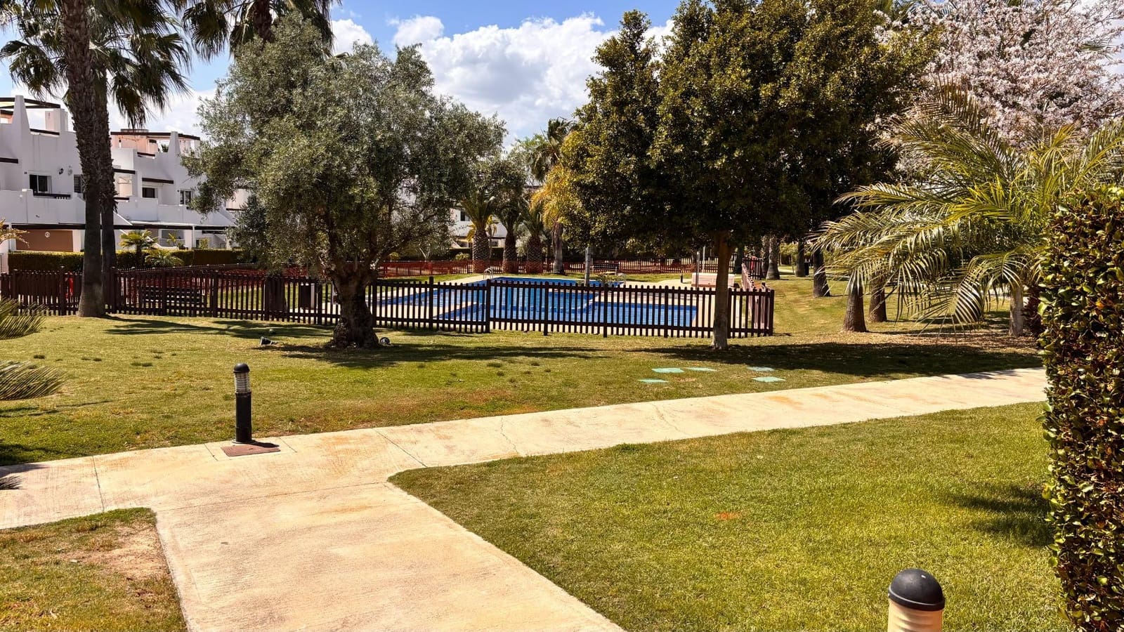 2 bedroom Apartment for sale in Condado de Alhama with pool - € 119,900 (Ref: 9822844)