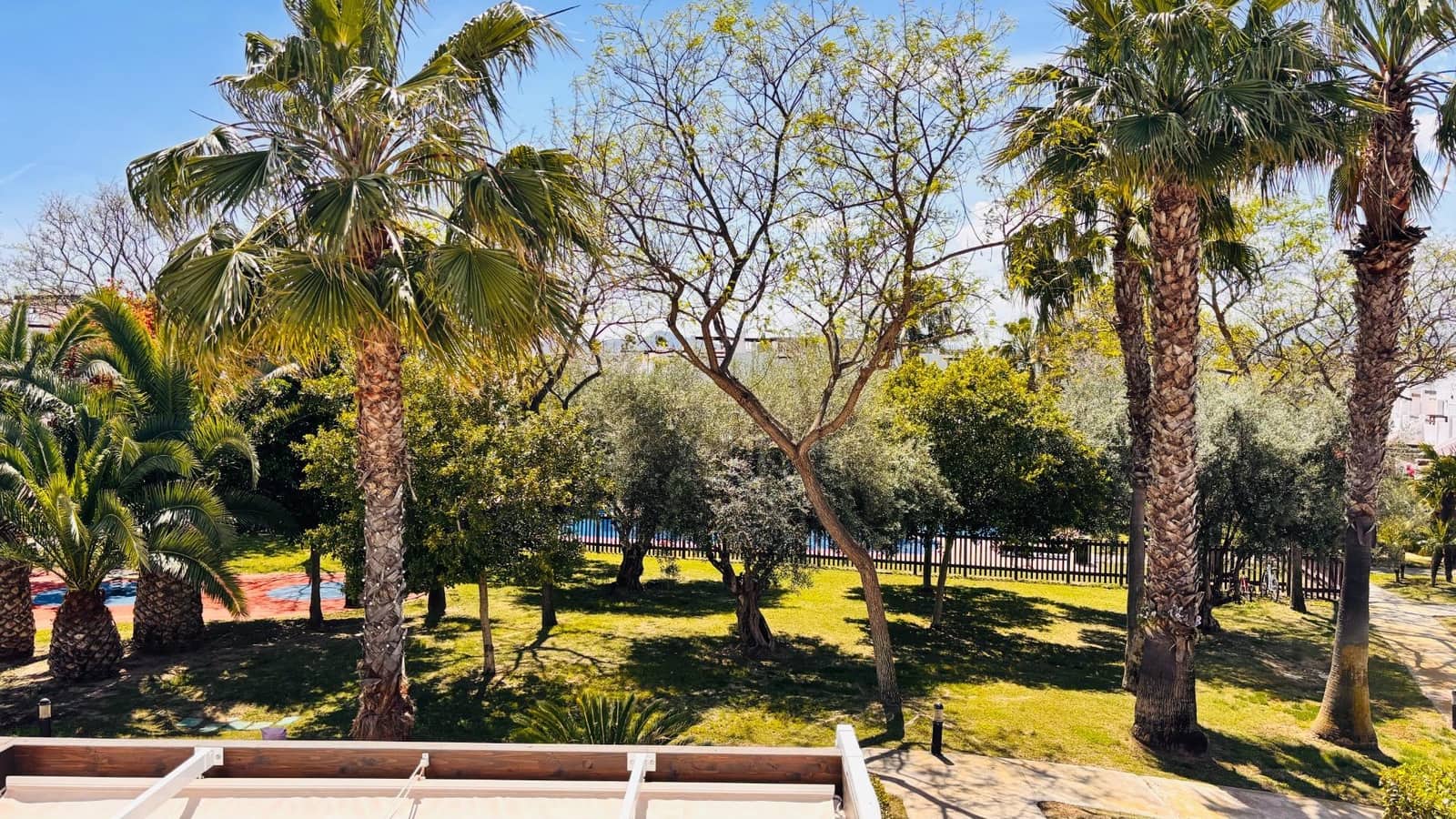 2 bedroom Apartment for sale in Condado de Alhama with pool - € 119,900 (Ref: 9831304)