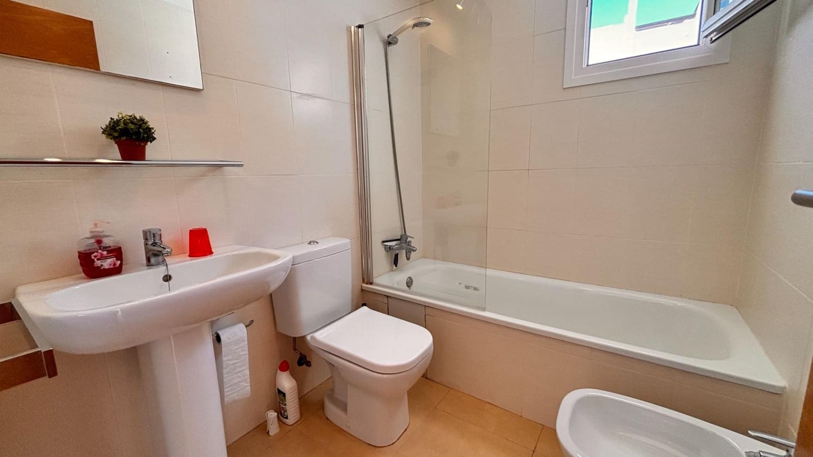 2 bedroom Apartment for sale in Condado de Alhama with pool - € 119,900 (Ref: 9840361)